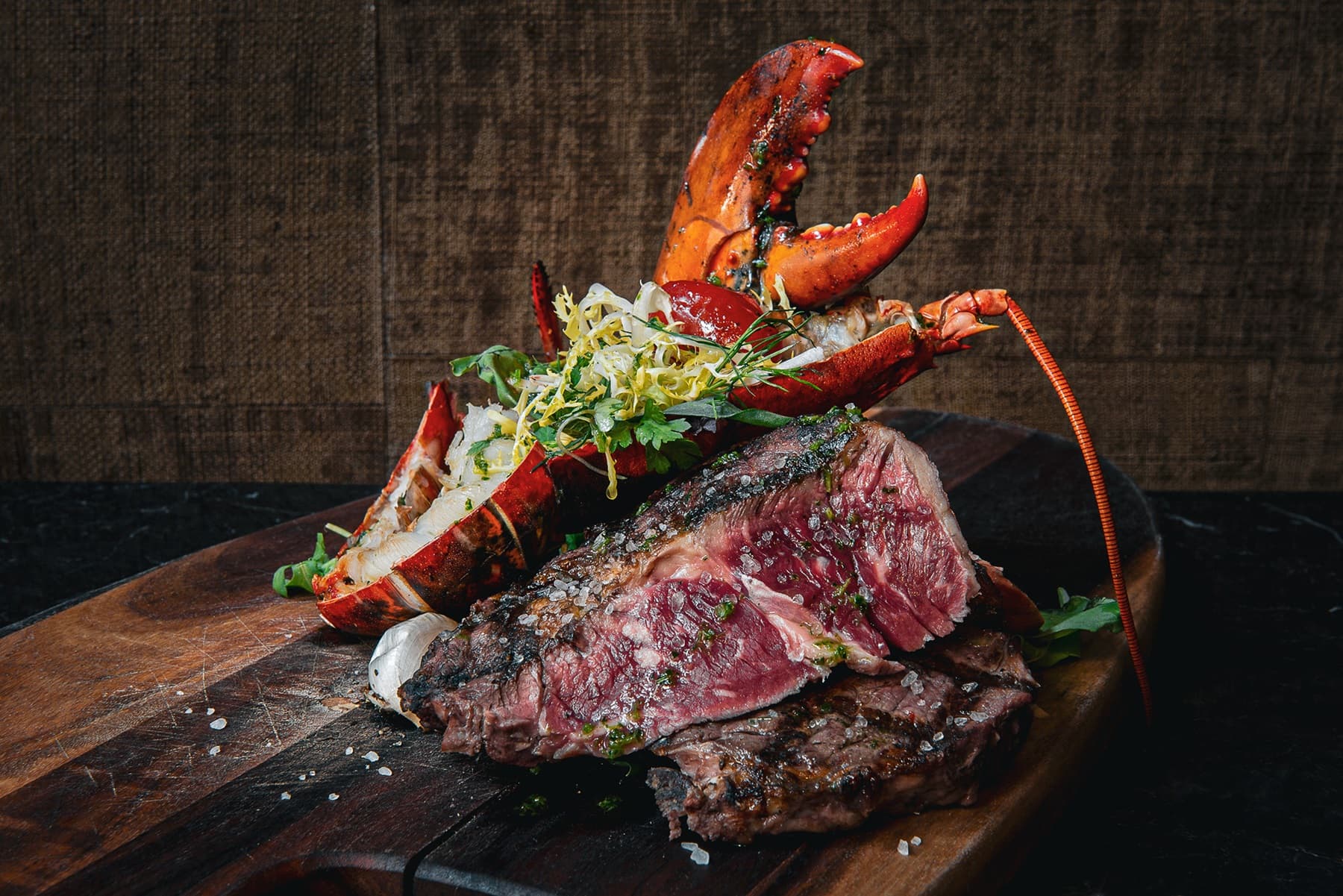 Restaurant Black and Blue