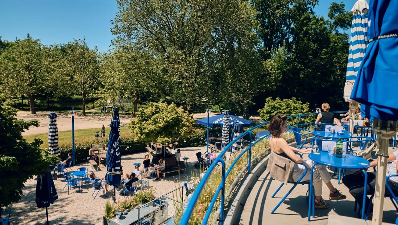 'T Blauwe Theehuis terrace