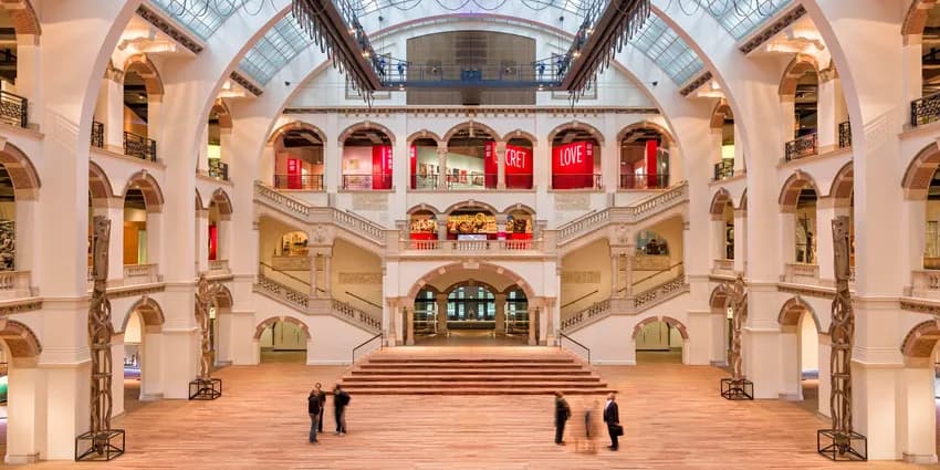 Tropenmuseum main hall of museum