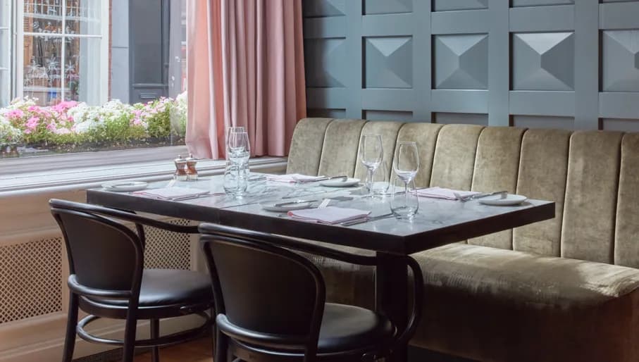 Jansz restaurant interior