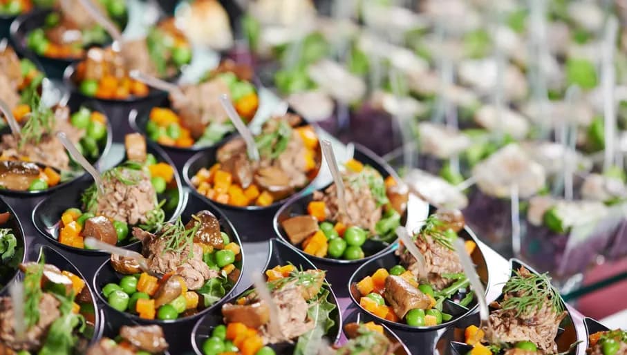 Untitled design - 8
HOLABOXY Catering vegan food