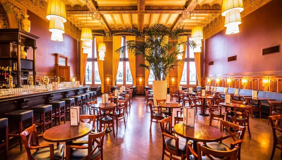 Inside Grand Café Restaurant 1e klas