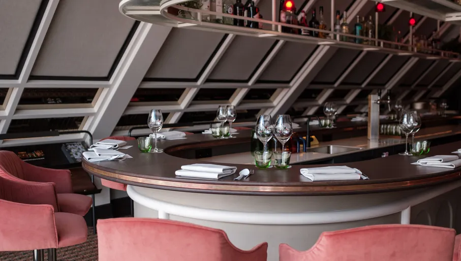 Restaurant SAAM interior, bar Amstelveen