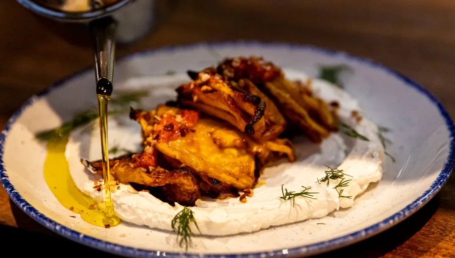 Mitts restaurant signature dishes