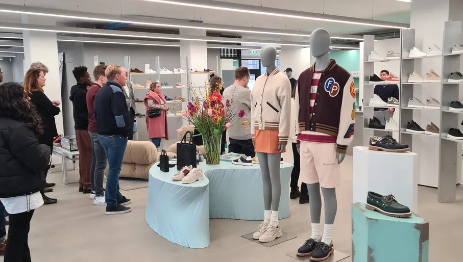 Filling Pieces, maart 2022: Themabijeenkomst ‘Bridging the Gap’ bij modelabel Filling Pieces