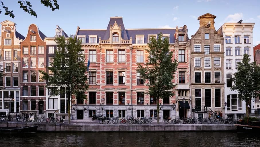 The Hoxton hotel exterior